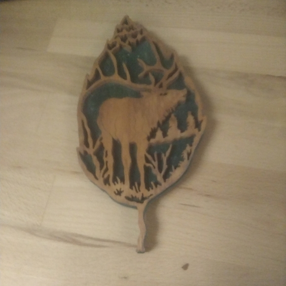 Vintage Etched Cut Out Wooden Deer Trivet Cabin Man Cave Hunting - Picture 1 of 1